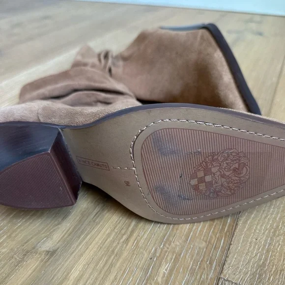 Women’s Vince Camuto Nerlinji Suede Boots - Picture 8 of 10